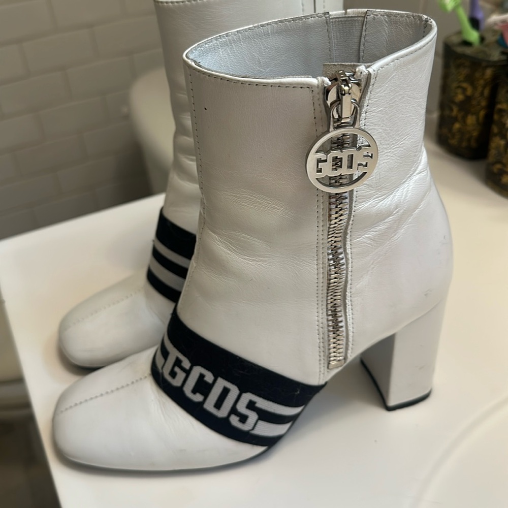 GCDS boots